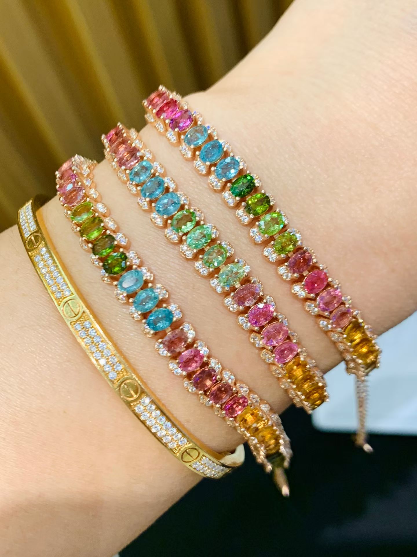 Ethnic Fashion Boutique - Gelang Batu Permata Turmalin Alami Berlapis