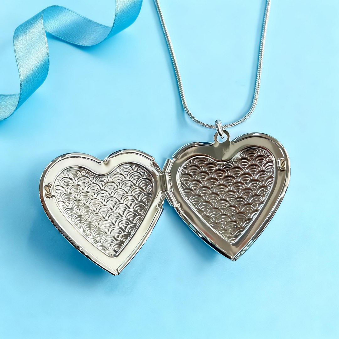 Kalung Bingkai Foto Hati Lucu  - Ethnic Fashion Boutique ulasan dan harga
