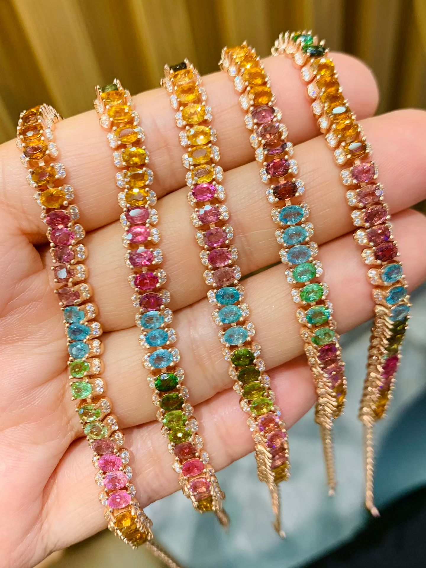 Gelang Batu Permata Turmalin A - Ethnic Fashion Boutique ulasan dan harga